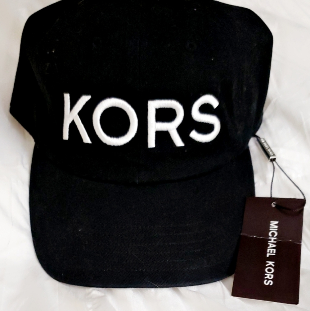 Michael kors hat